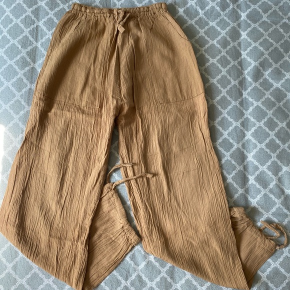 Pants - 🌿 Beige Flowy Pants